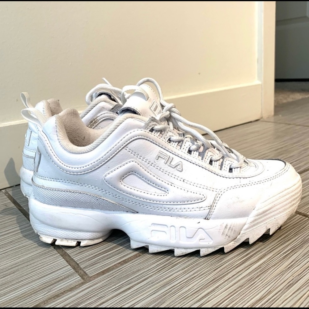 SOLD FILA Sneakers Women’s Disruptor II White Size 8